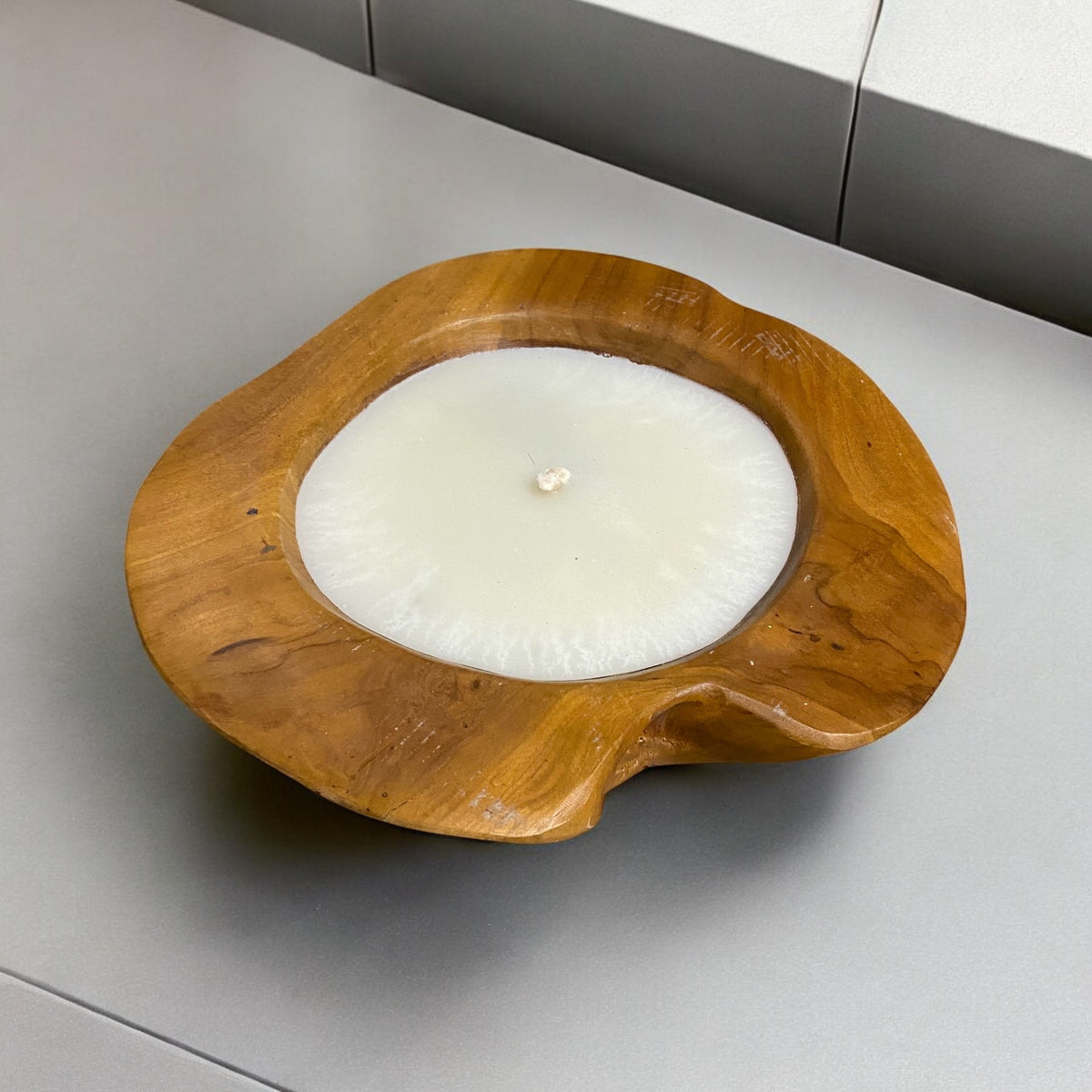 40cm TEAK ROOT FRUIT BOWL WITH CANDLE