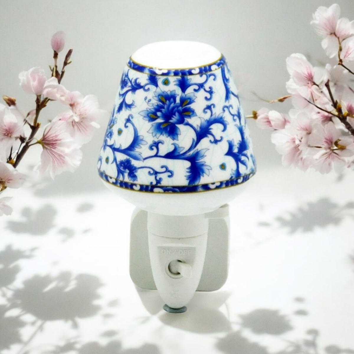 BLUE FLORAL NIGHTLIGHT
