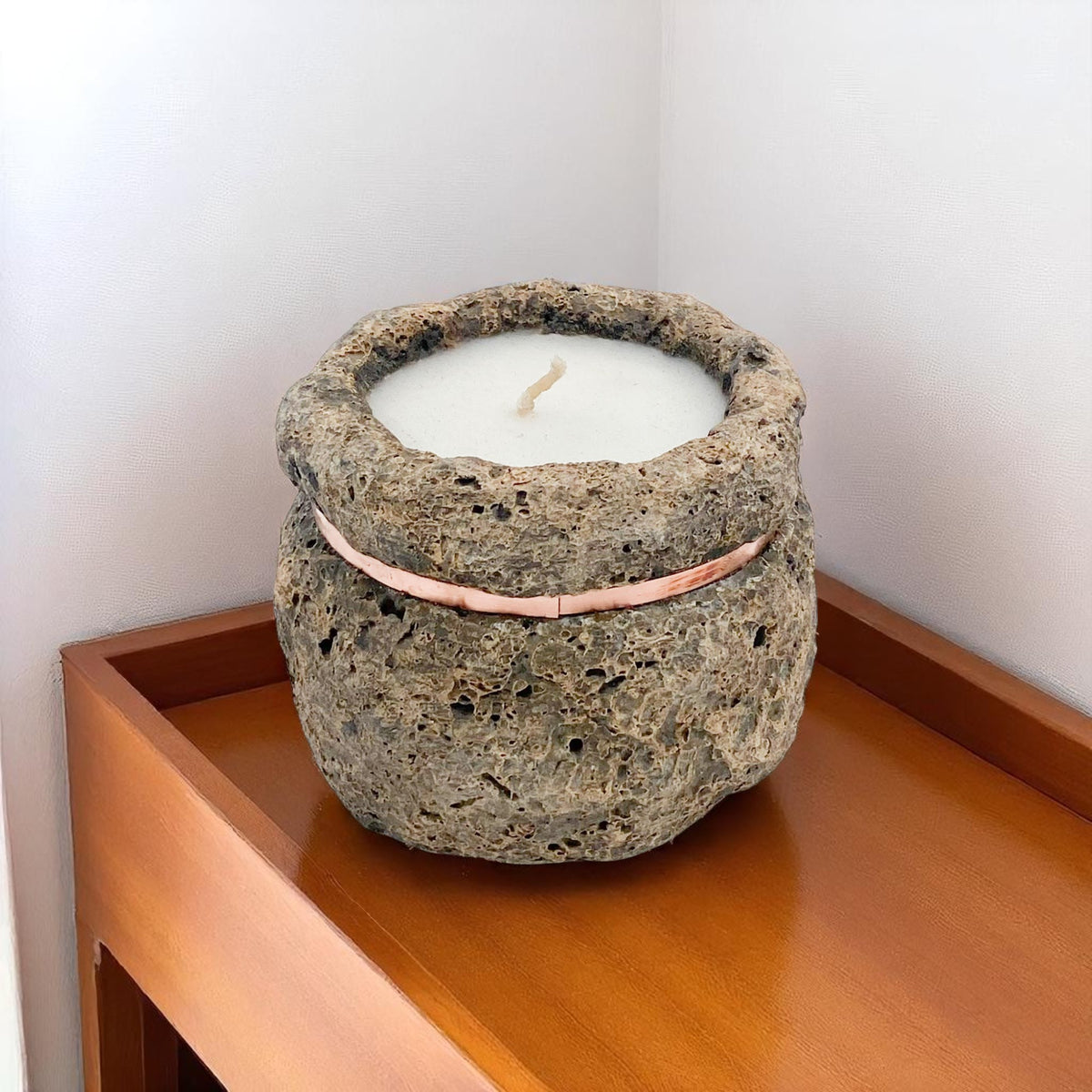 16CM ROUND CANDLE WITH COPPER