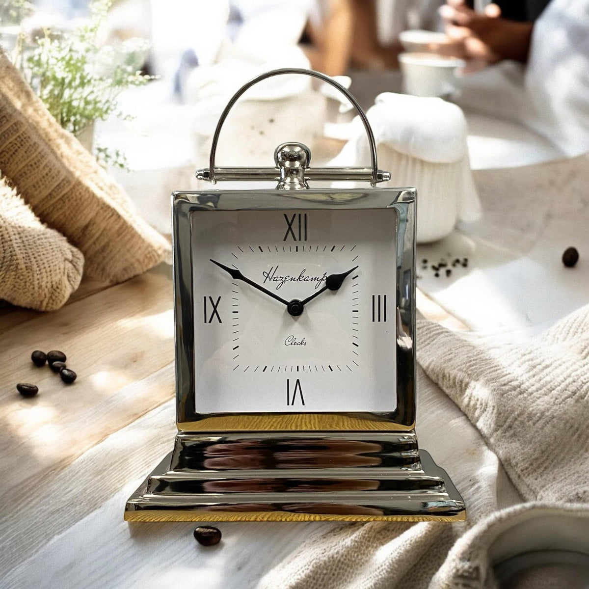 28CM SQUARE DESK CLOCK