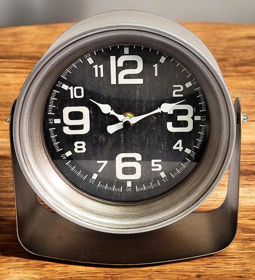 20CM TABLE CLOCK