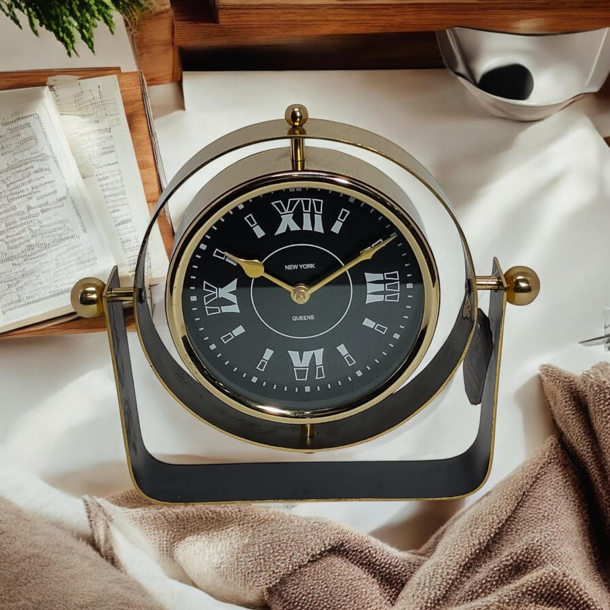 TABLE CLOCK